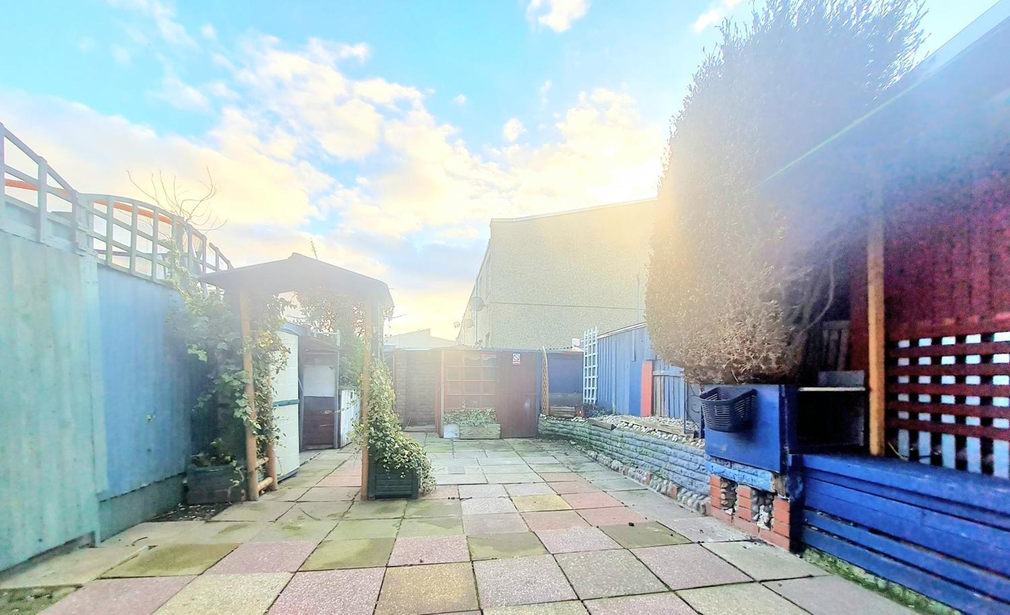 Cosy Luxurious 3 Bedroom House, Free Parking, Free Wifi, Private Garden, Free Netflix Havering Exterior foto